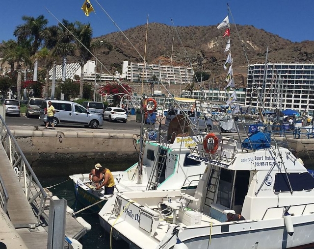 preparando el barco para zarpar
